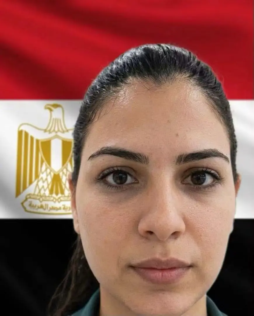 وزير الطيران المدني يشرف على استلام جثمان المضيفة الجوية عزة رمزي ويوجه بتكثيف الدعم لأسرتها في هذه اللحظات الصعبة