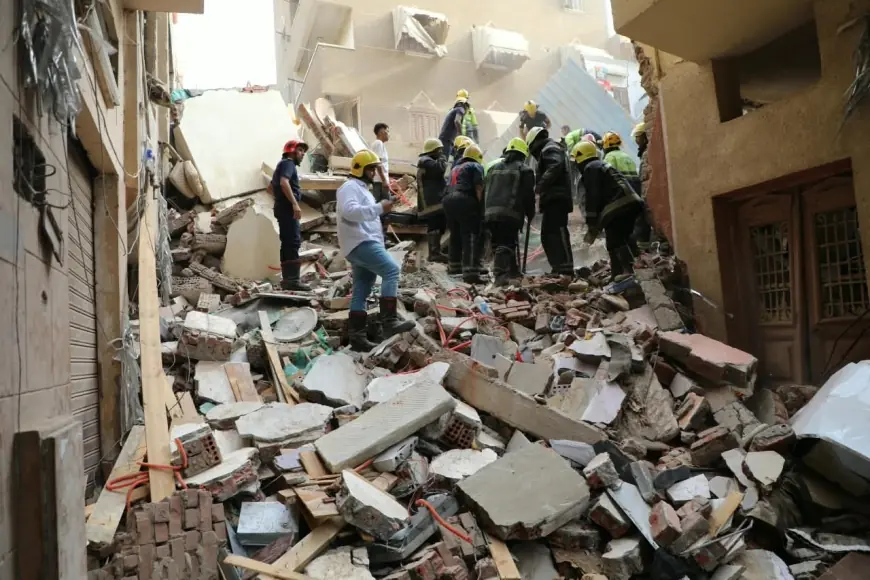 محافظ القاهرة يعلن عن جهود فرق الإنقاذ في البحث عن ناجين من عقار حدائق القبة