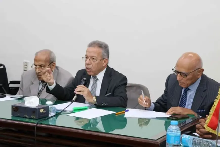 نقابة الأطباء تدعو لوقف قبول الطلاب الجدد في الكليات بدون مستشفيات جامعية