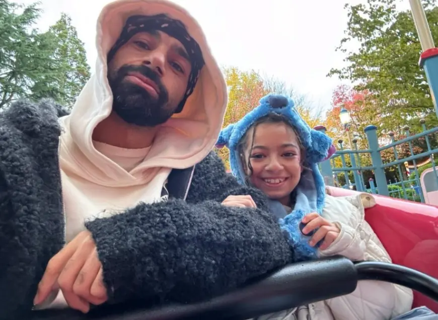 شاهد بالصور محمد صلاح يشعل الإنترنت باحتفاله بعيد ميلاد ابنته مكة
