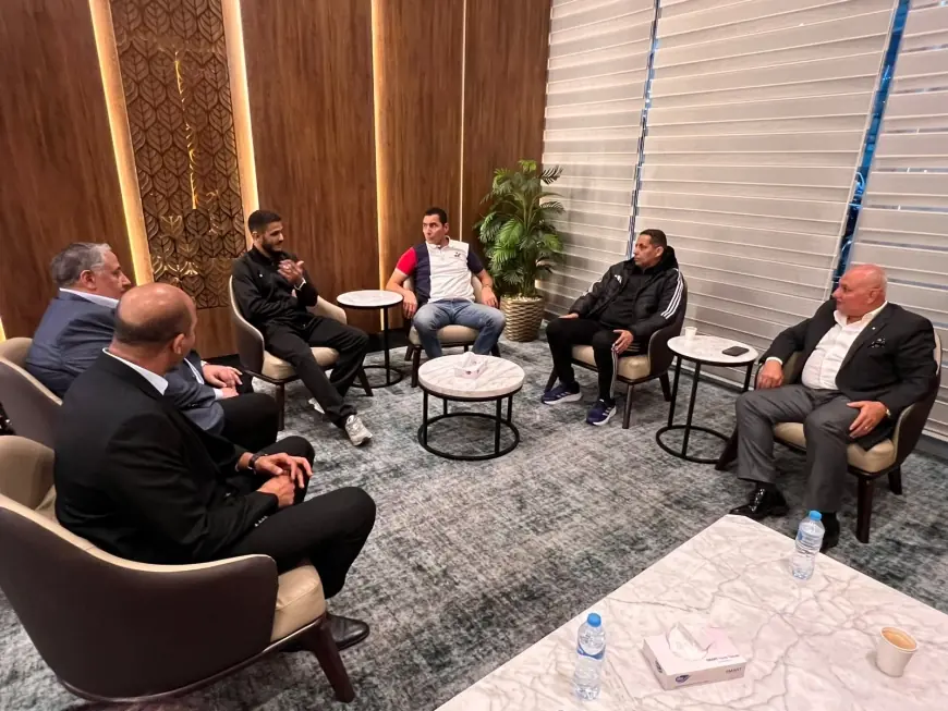 وزير الرياضة يستقبل بطل العالم مصطفى حسين في مطار القاهرة بعد فوزه بذهبية المصارعة الرومانية