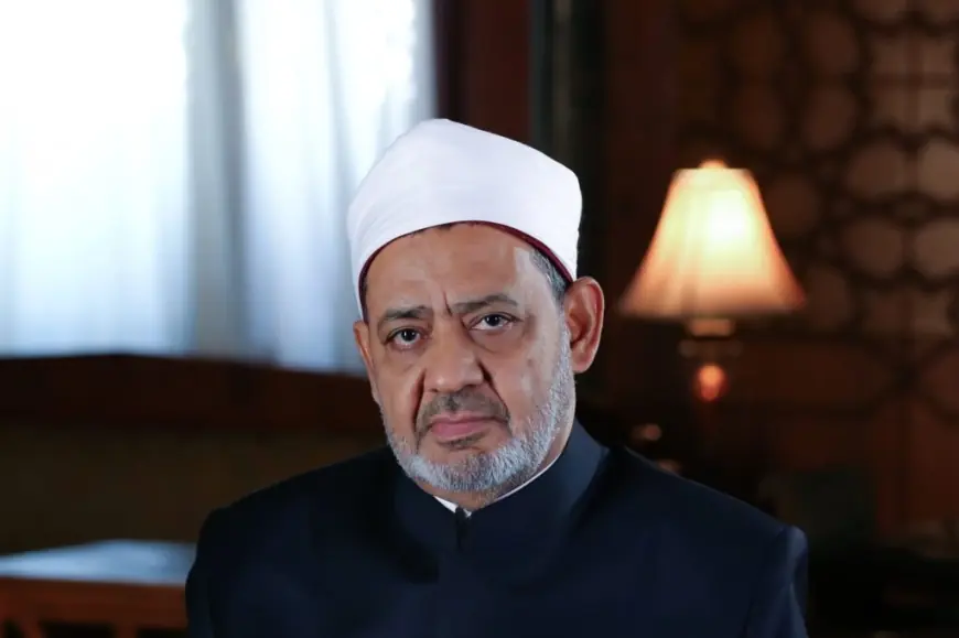 شيخ الأزهر ينعى التلميذ أحمد خالد غنيم: قلوبنا يعتصرها الألم وندعو الله لتثبيت قلوب والديه