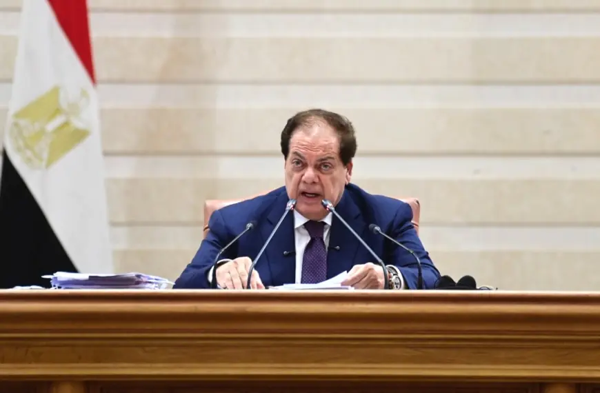 أبو العينين: رسائل السيسي القوية تعكس احترام الدستور ودعوته للبرلمان حاسمة