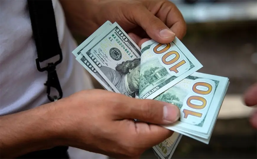 قفزة في سعر الدولار اليوم الاثنين داخل البنوك المصرية