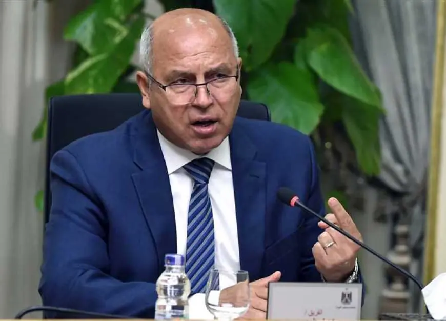 وزير النقل يعلن عن استصلاح 200 ألف فدان ووفورات وقود بقيمة ملياري جنيه بفضل محور الضبعة