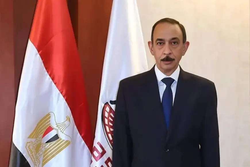 محافظ سوهاج يقدم التعازي في وفاة معلمة مخلصة توفيت أثناء تدريسها بالبلينا