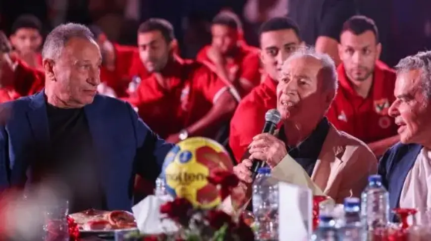 حسن مصطفى يثني على تألق رجال وسيدات الأهلي في بطولة إفريقيا لكرة اليد