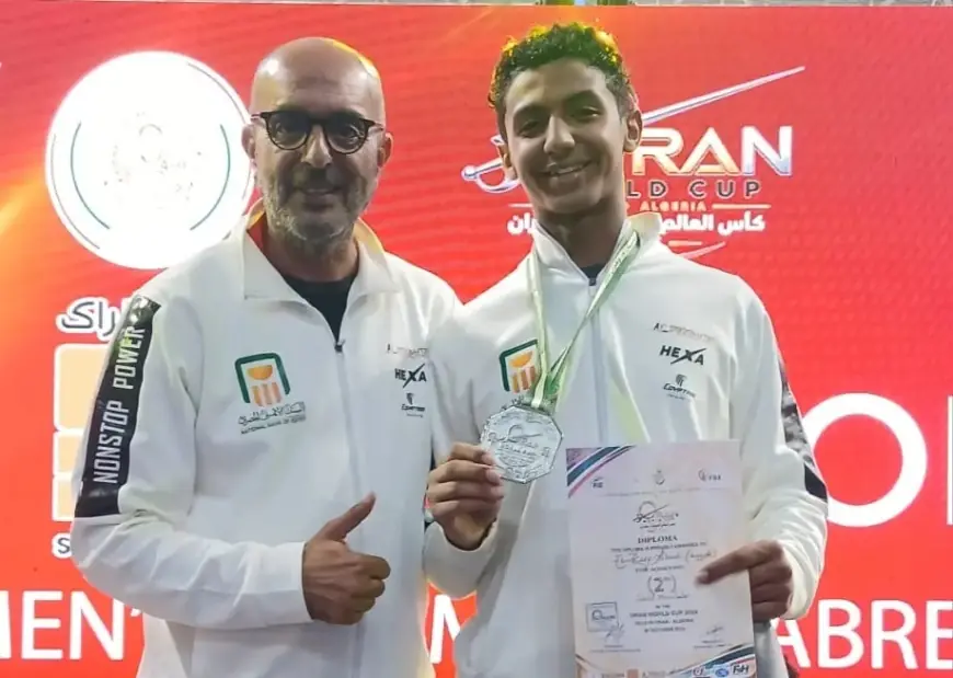وزير الشباب والرياضة يهنئ أحمد القاضي بفوزه بفضية كأس العالم للشباب في السلاح