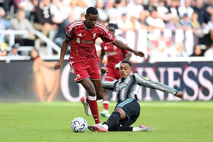 إيزاك يتألق في هجوم ليفربول ضد برايتون بالدوري الإنجليزي