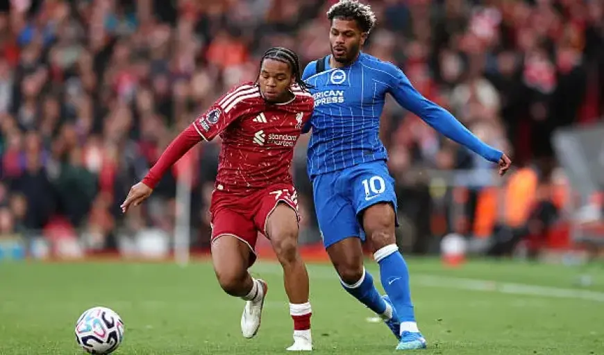 ليفربول يتفوق على برايتون بثنائية مثيرة في الدوري الإنجليزي