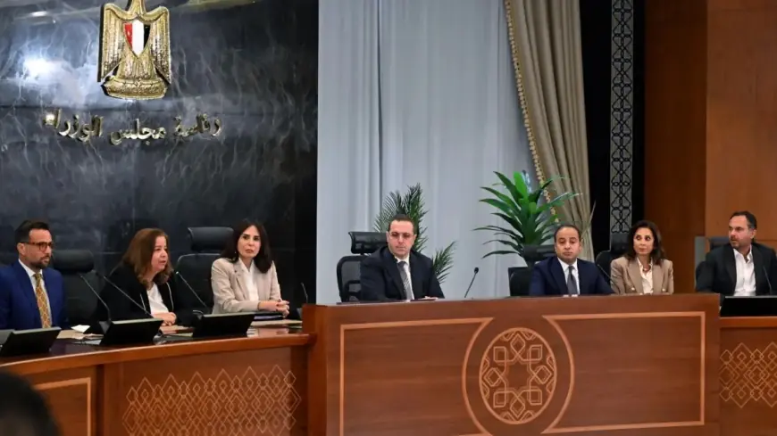 وزيرة الإسكان تؤكد التزامها بتلبية احتياجات الدولة من الوحدات السكنية للمحدودي والمتوسطي الدخل