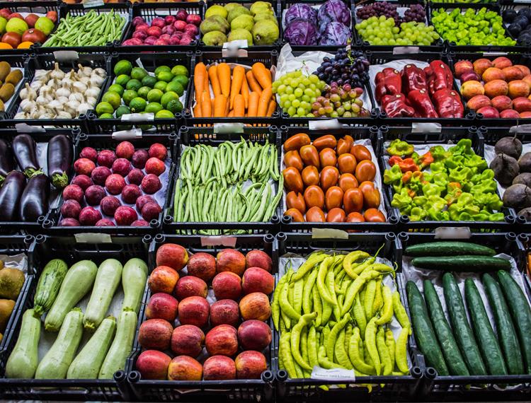 أسعار الخضار والفاكهة في سوق العبور اليوم الجمعة