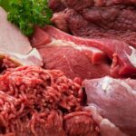 أسعار اللحوم المجمدة والبلدية في الجزارين اليوم