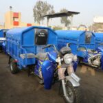 تشغيل 100 دراجة ثلاثية قمامة في الأزقة الخلفية للقاهرة.