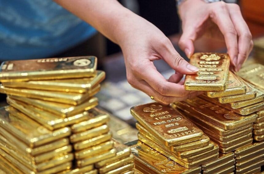 تنخفض أسعار الذهب العالمية للأسبوع الرابع على التوالي