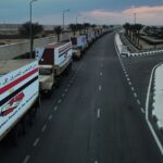 مصر تشحن مئات الأطنان من قوافل المساعدات إلى سوريا وتركيا