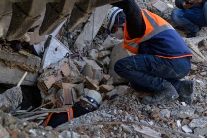 مفاجأة تركيا تنتظر زلزال اسطنبول بقوة 7 درجات