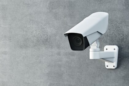 احترس من كاميرات المراقبة الصين تتجسس على العالم ب 500 مليون عين.