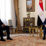«الشراكة مع مصر قوية».. وزير الدفاع الأمريكي يعلق على لقائه بالرئيس السيسي