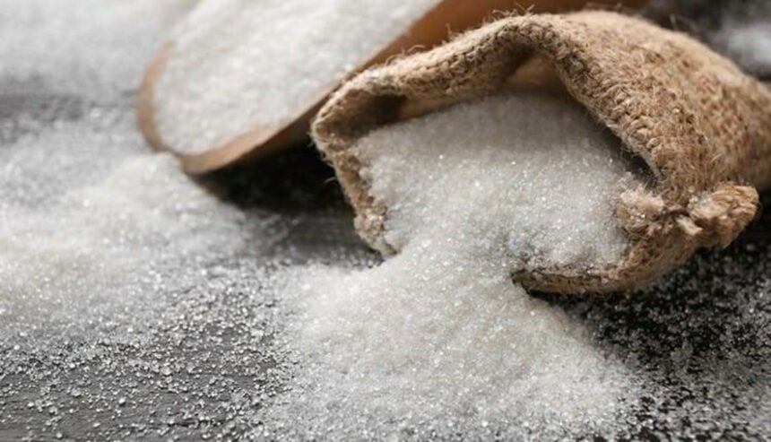 تراجع أسعار السكر الأبيض عالميًا.. العقود الآجلة تخسر 4.60 دولار
