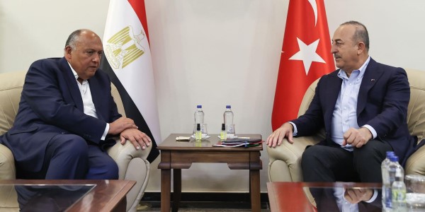 تفاصيل زيارة وزير خارجية تركيا إلى مصر غدا.. لاستعادة العلاقات الطبيعية بين البلدين