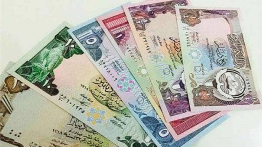 سعر الدينار الكويتي اليوم الاثنين 20 مارس 2023 في البنوك