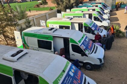 صحة المنيا: تنظم قافلة طبية لأهالي قرية بنى حرام بمركز ديرمواس