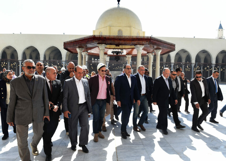 مدبولي يتابع أعمال تطوير مسجد عمرو بن العاص لاستقبال شهر رمضان
