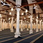 مسجد عمرو بن العاص في أبهى صورة استعدادا لأول صلاة تراويح.. الليلة