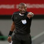 الحكم السنغالى ماجيت نداى يدير مباراة مصر واوغندا 