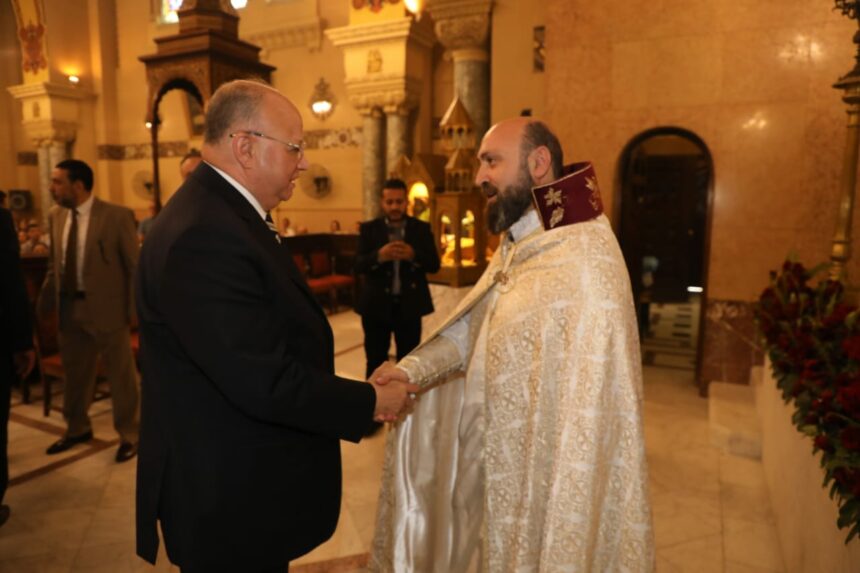 محافظ القاهرة يشهد احتفالات عيد القيامة بكنيسة الأرمن الأرثوذكس