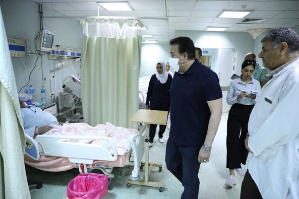 وزير الصحة يتفقد غرفة الطوارئ بهيئة الإسعاف المصرية لمتابعة العمل بخطة التأمين الطبي