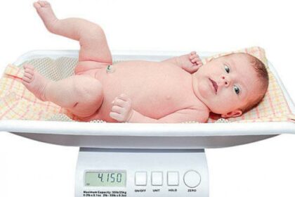 وزن الطفل الطبيعي بعد الولادة